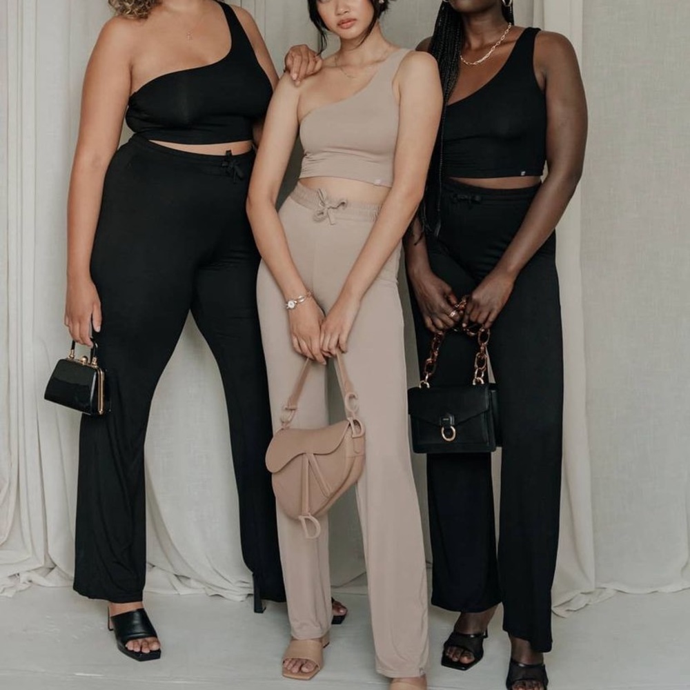 437 Casa Set - Picture 2 of 7